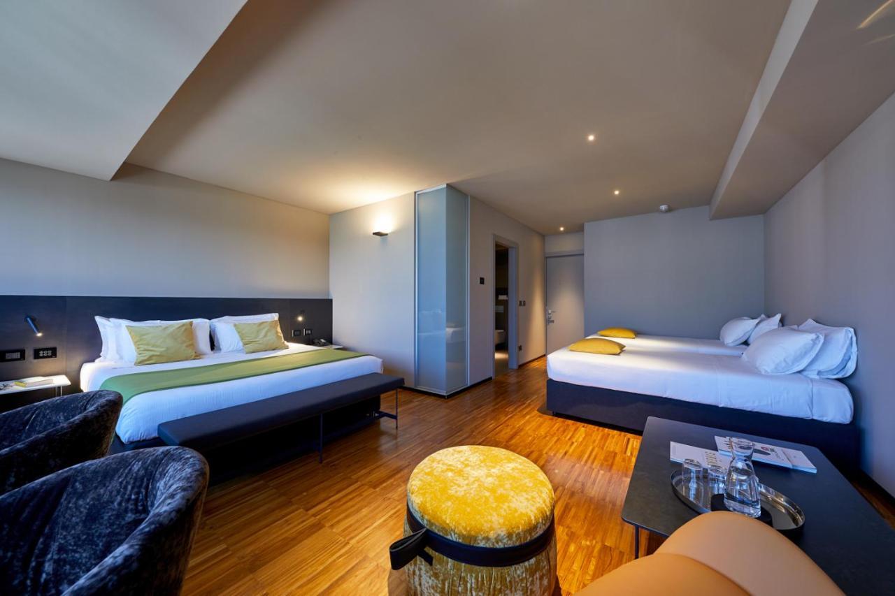 Delparco Hotel Buttrio Buitenkant foto